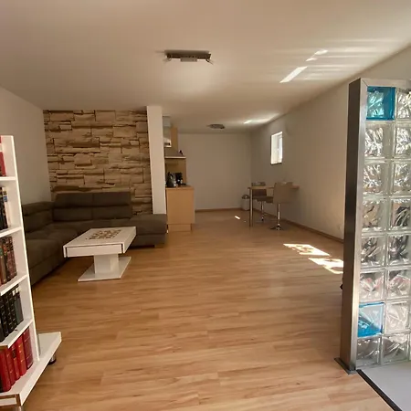 Ferienwohnung An Den Weinbergen Essenheim Exterior foto